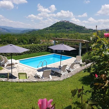 Guest House Valentino Motovun Exterior photo